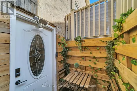 195 John Bowser Crescent Newmarket (glenway Estates) ON L3Y 7N6