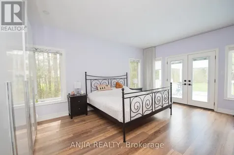 26 Pelosi Way East Gwillimbury ON L0G 1M0