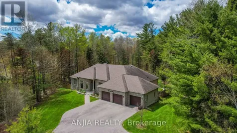 26 Pelosi Way East Gwillimbury ON L0G 1M0
