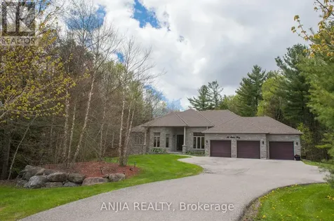 26 Pelosi Way East Gwillimbury ON L0G 1M0