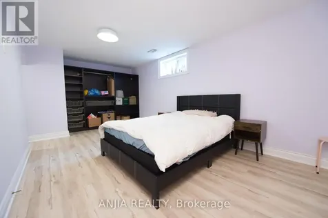 26 Pelosi Way East Gwillimbury ON L0G 1M0