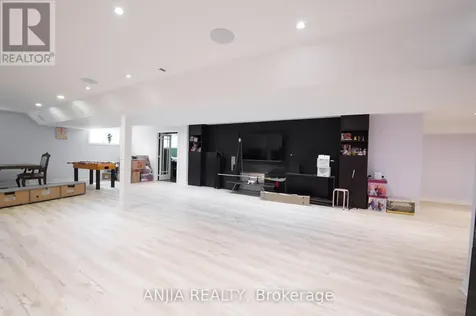 26 Pelosi Way East Gwillimbury ON L0G 1M0