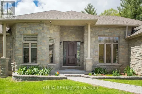 26 Pelosi Way East Gwillimbury ON L0G 1M0
