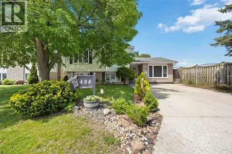 4484 North Street Petrolia ON N0N 1R0