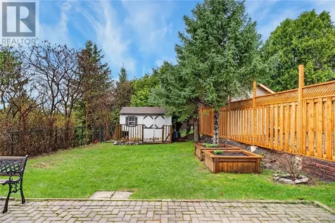 32 Thorncliffe Court Sudbury ON P3A 5E9