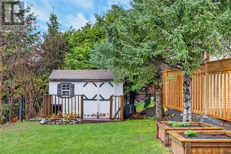 32 Thorncliffe Court Sudbury ON P3A 5E9