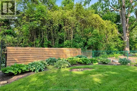 210-212 Elizabeth Street Chatham ON N7L 2Y7