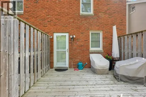 210-212 Elizabeth Street Chatham ON N7L 2Y7
