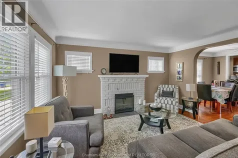 210-212 Elizabeth Street Chatham ON N7L 2Y7