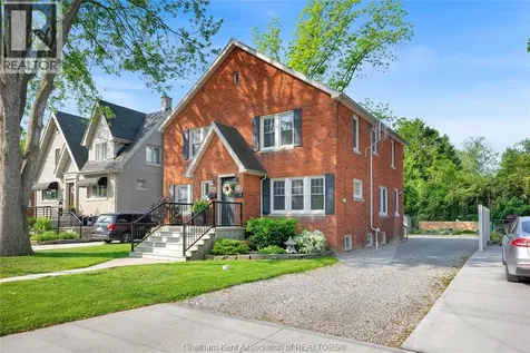 210-212 Elizabeth Street Chatham ON N7L 2Y7