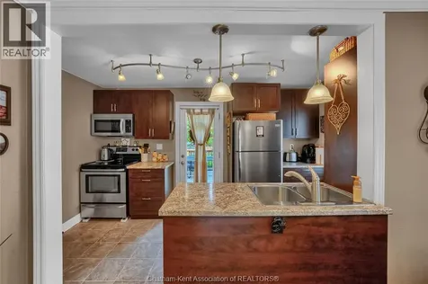 210-212 Elizabeth Street Chatham ON N7L 2Y7