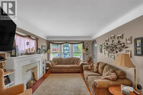 210-212 Elizabeth Street Chatham ON N7L 2Y7