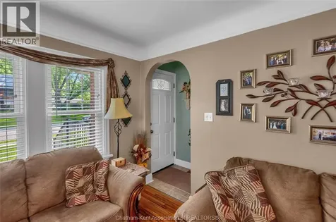 210-212 Elizabeth Street Chatham ON N7L 2Y7