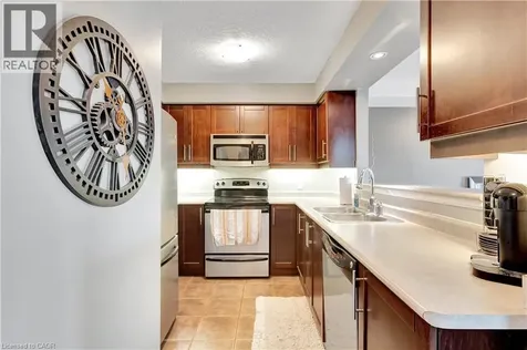 935 Zeller Crescent Kitchener ON N2A 0C7