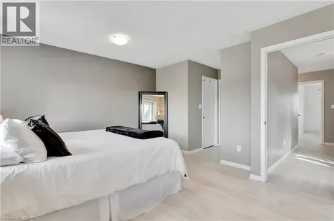 935 Zeller Crescent Kitchener ON N2A 0C7