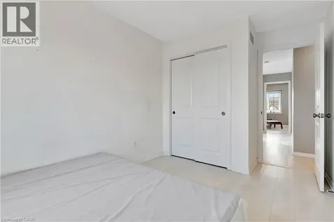935 Zeller Crescent Kitchener ON N2A 0C7