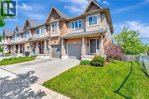 935 Zeller Crescent Kitchener ON N2A 0C7
