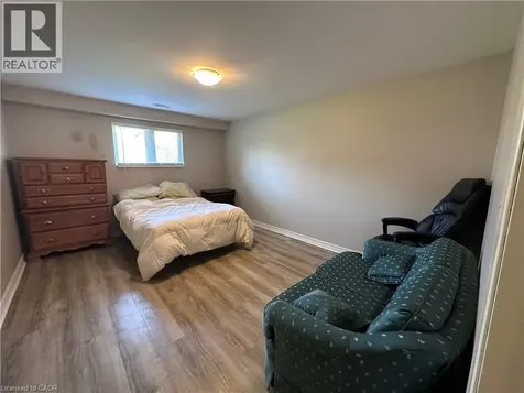 60 Endicott Terrace Welland ON L3C 5R8