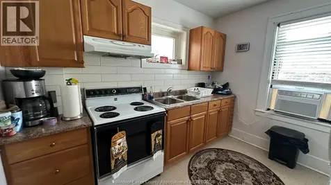 1550 Bruce Avenue Windsor ON N9X 1X9