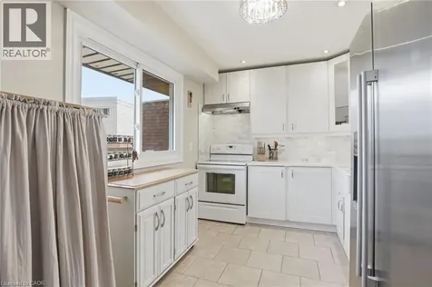 23 Watsons Lane Dundas ON L9H 5G9