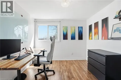 23 Watsons Lane Dundas ON L9H 5G9