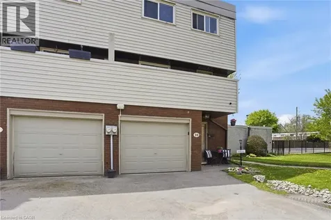 23 Watsons Lane Dundas ON L9H 5G9