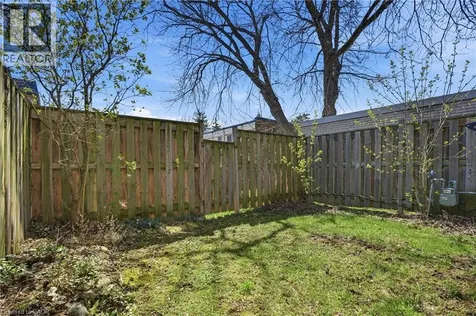 23 Watsons Lane Dundas ON L9H 5G9