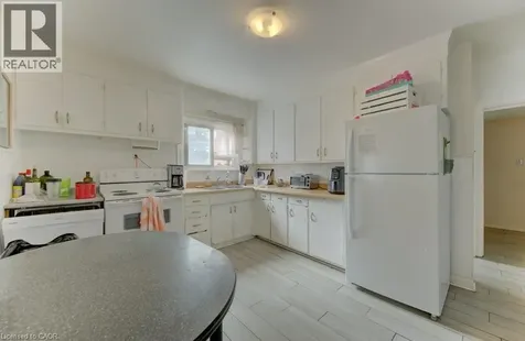 8 Marshall Street Waterloo ON N2J 2T2