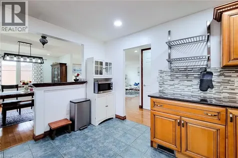 114 Juanita Drive Hamilton ON L9C 2G3