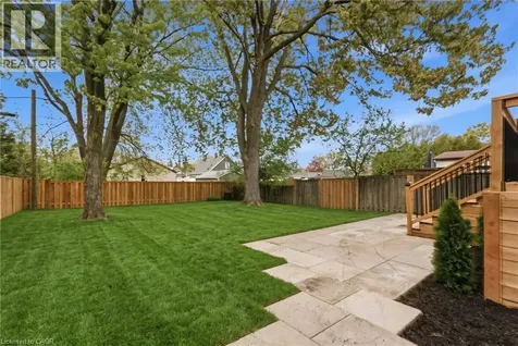 374 East 13th Street Hamilton ON L9A 4A1