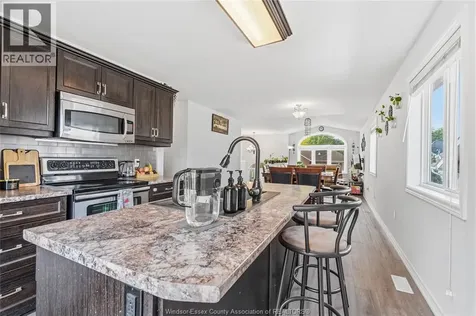 165 Thomas Avenue Wallaceburg ON N8A 5H5
