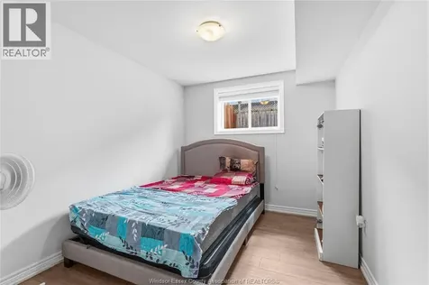 165 Thomas Avenue Wallaceburg ON N8A 5H5