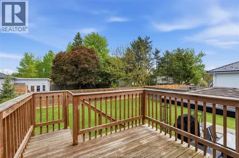 165 Thomas Avenue Wallaceburg ON N8A 5H5