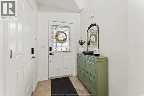 163 Antonio Court Leamington ON N8H 5P5