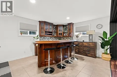 163 Antonio Court Leamington ON N8H 5P5