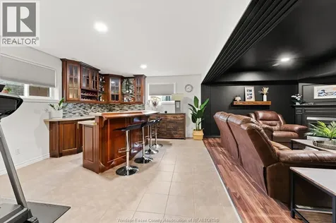 163 Antonio Court Leamington ON N8H 5P5
