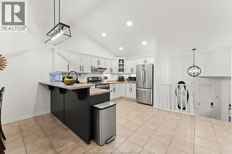 163 Antonio Court Leamington ON N8H 5P5