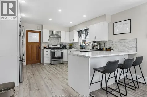 496 Murray Street Wallaceburg ON N8A 1V6