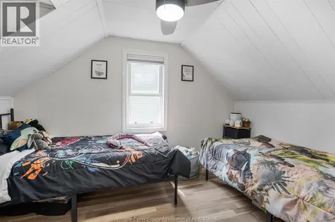 496 Murray Street Wallaceburg ON N8A 1V6