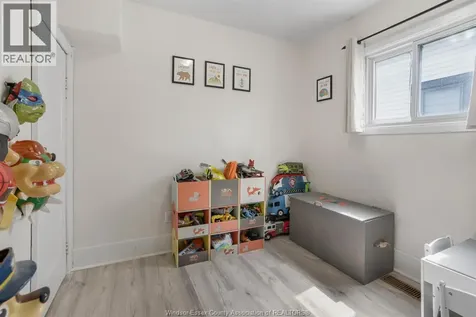 496 Murray Street Wallaceburg ON N8A 1V6