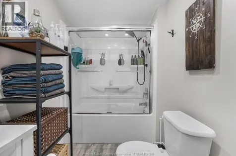 496 Murray Street Wallaceburg ON N8A 1V6