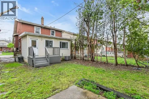 418 Rankin Windsor ON N9B 2R7