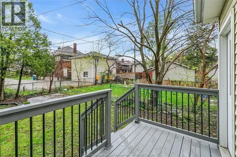 418 Rankin Windsor ON N9B 2R7