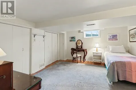 2253 Alta Vista Drive Ottawa ON K1H 7L9