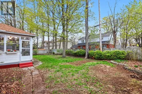 2253 Alta Vista Drive Ottawa ON K1H 7L9