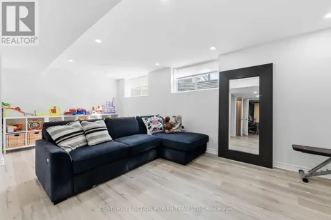 305 Sarabella Street Ottawa ON K4A 0A3