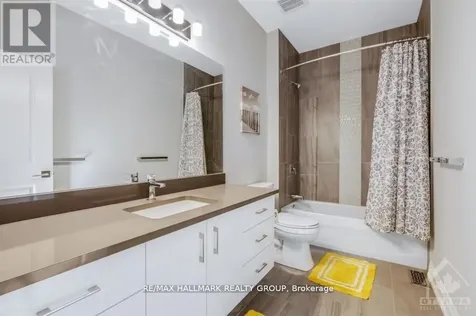 250 Richardson Avenue Ottawa ON K2B 5G6
