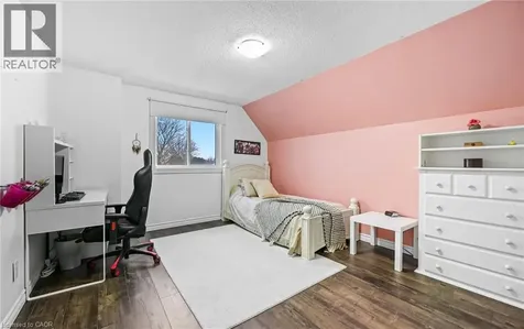 84 Viscount Road Brantford ON N3P 1Y7