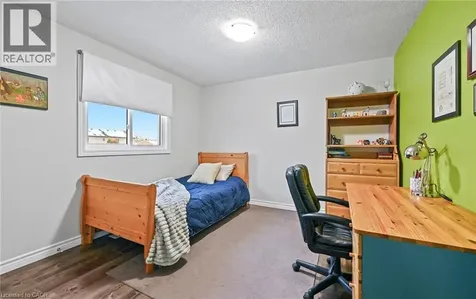84 Viscount Road Brantford ON N3P 1Y7