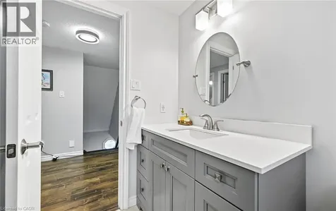 84 Viscount Road Brantford ON N3P 1Y7